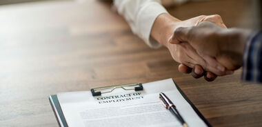 Tout savoir avant d'embaucher son premier salarié